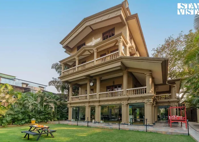 Mehta Mansion By Stayvista - A Villa With A Swimming Pool And Pool Table Lonavala
